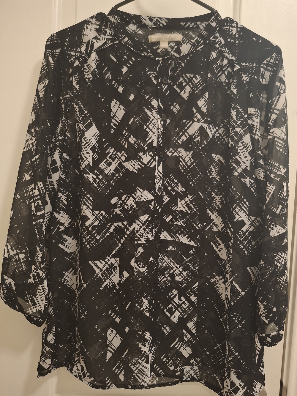 Banana Republic Black & White Abstract Button-Front Top